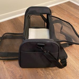 Cat carrier